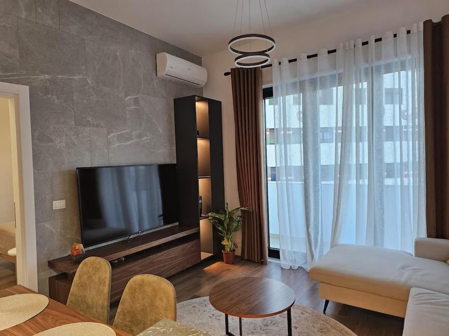 Ferienwohnung Deluxe Flat With Garden_Tirana Exterior foto